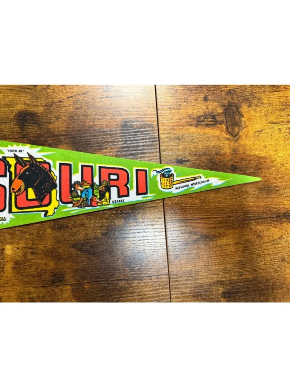 Vintage Missouri state pennant